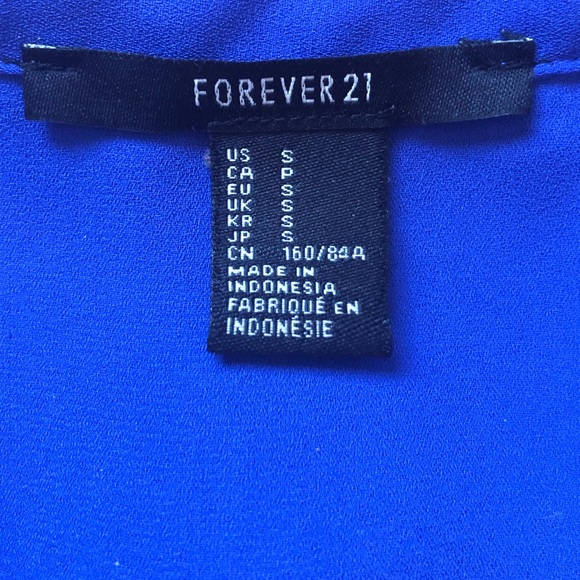 Like New Bright Blue Button Down Top - Picture 4 of 4